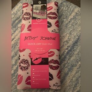 Betsey Johnson Quick-Dry Dish Mat